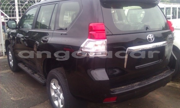 Acheter Occasion Voiture Toyota Land Cruiser Prado Noir à Luanda, Province de Luanda Acheter Occasion Voiture Toyota Land Cruiser Prado Noir à Luanda, Province de Luanda