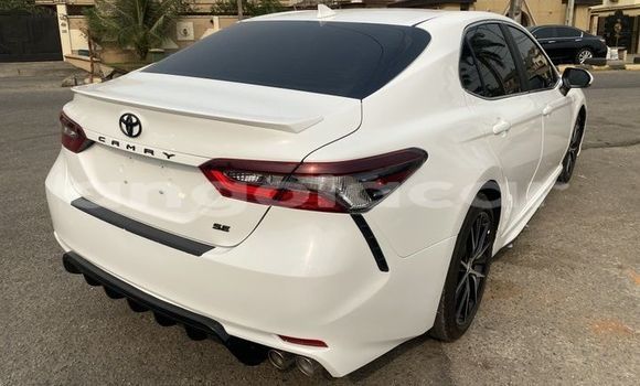 Buy Used Toyota Camry White Car in Luanda in Luanda Province Buy Used Toyota Camry White Car in Luanda in Luanda Province