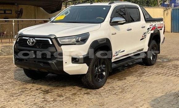 Acheter Occasion Voiture Toyota Hiluxe Revo Blanc à Luanda, Province de Luanda Acheter Occasion Voiture Toyota Hiluxe Revo Blanc à Luanda, Province de Luanda