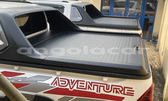 Acheter Occasion Voiture Toyota Hiluxe Revo Blanc à Luanda, Province de Luanda Acheter Occasion Voiture Toyota Hiluxe Revo Blanc à Luanda, Province de Luanda