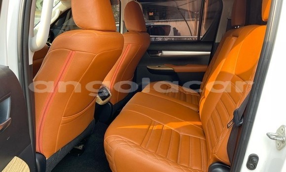 Acheter Occasion Voiture Toyota Hiluxe Revo Blanc à Luanda, Province de Luanda Acheter Occasion Voiture Toyota Hiluxe Revo Blanc à Luanda, Province de Luanda