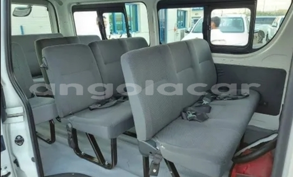 Comprar Usado Toyota Hiace Branco Carro em Luanda em Luanda Province Comprar Usado Toyota Hiace Branco Carro em Luanda em Luanda Province