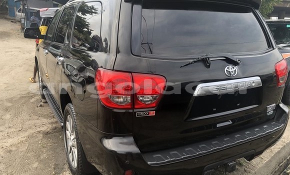 Comprar Usado Toyota Sequoia Preto Carro em Luena em Moxico Comprar Usado Toyota Sequoia Preto Carro em Luena em Moxico