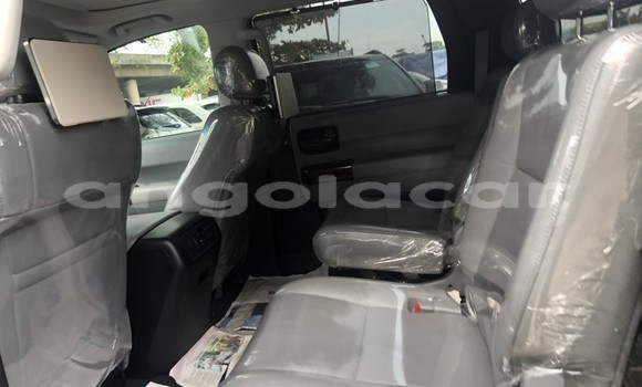 Comprar Usado Toyota Sequoia Preto Carro em Luena em Moxico Comprar Usado Toyota Sequoia Preto Carro em Luena em Moxico