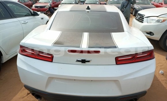 Acheter Occasion Voiture Chevrolet Camaro Blanc à Luanda, Province de Luanda Acheter Occasion Voiture Chevrolet Camaro Blanc à Luanda, Province de Luanda