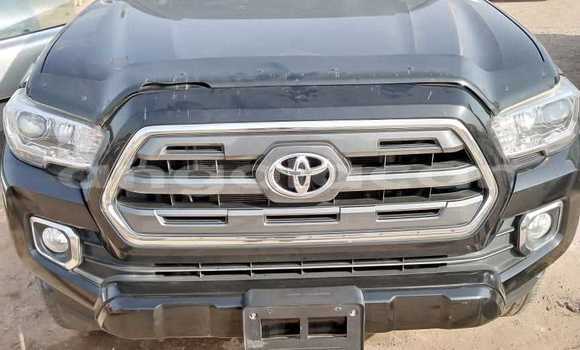 Comprar Usado Toyota Tacoma Preto Carro em Luanda em Luanda Province