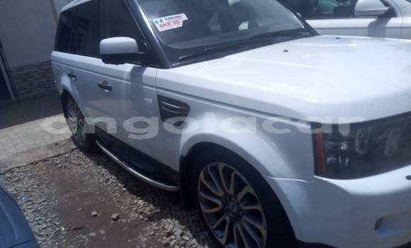 Buy Used Land Rover Range Rover White Car in Luanda in Luanda Province Buy Used Land Rover Range Rover White Car in Luanda in Luanda Province