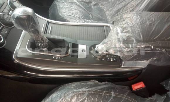 Comprar Usado Land Rover Range Rover Branco Carro em Luanda em Luanda Province Comprar Usado Land Rover Range Rover Branco Carro em Luanda em Luanda Province