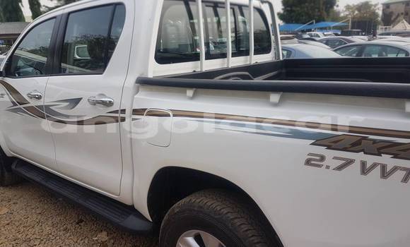 Comprar Usado Toyota Hilux Branco Carro em Luanda em Luanda Province Comprar Usado Toyota Hilux Branco Carro em Luanda em Luanda Province