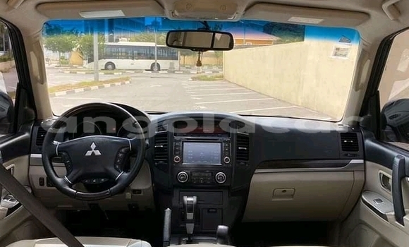 Acheter Occasion Voiture Mitsubishi Pajero Blanc à Luanda, Province de Luanda Acheter Occasion Voiture Mitsubishi Pajero Blanc à Luanda, Province de Luanda