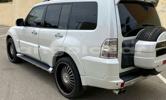 Acheter Occasion Voiture Mitsubishi Pajero Blanc à Luanda, Province de Luanda Acheter Occasion Voiture Mitsubishi Pajero Blanc à Luanda, Province de Luanda