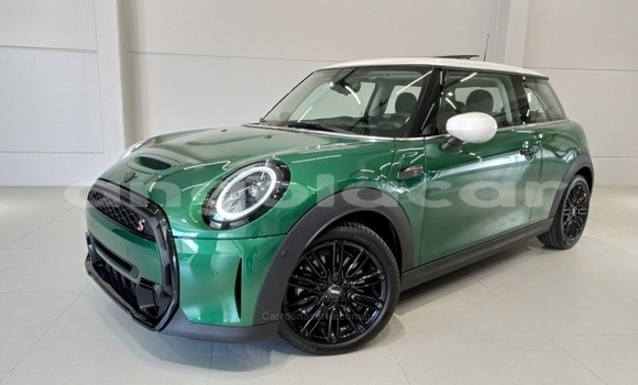Comprar Usado MINI Cooper Verde Carro em Luanda em Luanda Province Comprar Usado MINI Cooper Verde Carro em Luanda em Luanda Province