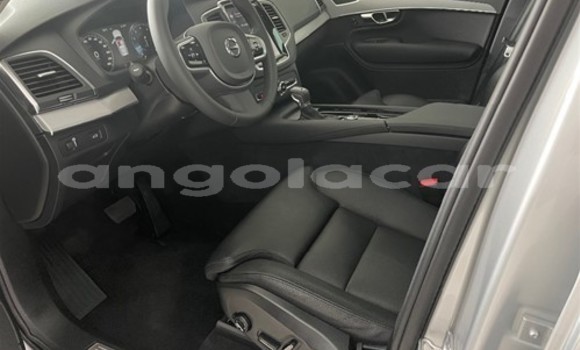 Comprar Usado Volvo XC90 Prata Carro em Luanda em Luanda Province Comprar Usado Volvo XC90 Prata Carro em Luanda em Luanda Province