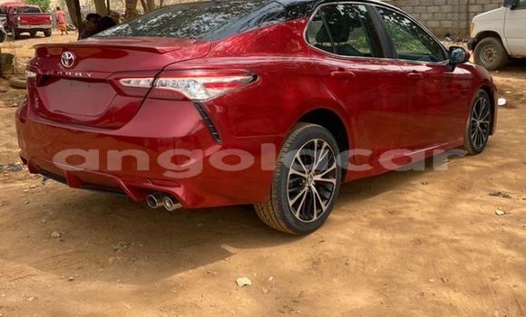 Acheter Occasion Voiture Toyota Camry Rouge à Luanda, Province de Luanda