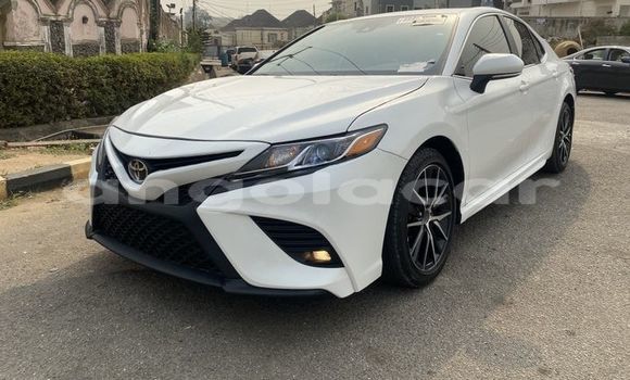 Comprar Usado Toyota Camry Branco Carro em Luanda em Luanda Province Comprar Usado Toyota Camry Branco Carro em Luanda em Luanda Province