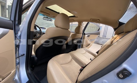 Acheter Occasion Voiture Hyundai Elantra Bleu à Luanda, Province de Luanda Acheter Occasion Voiture Hyundai Elantra Bleu à Luanda, Province de Luanda