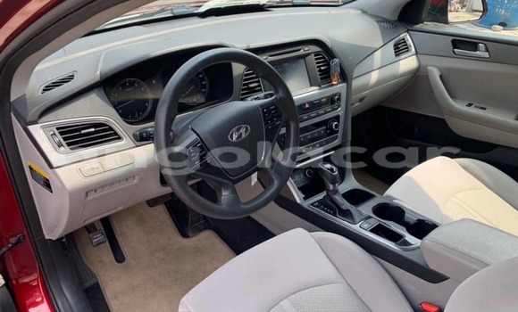 Buy Used Hyundai Sonata Red Car in Luanda in Luanda Province Buy Used Hyundai Sonata Red Car in Luanda in Luanda Province