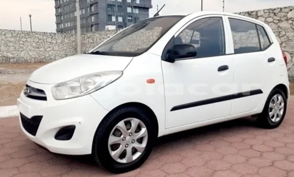 Comprar Usado Hyundai i10 Branco Carro em Luanda em Luanda Province
