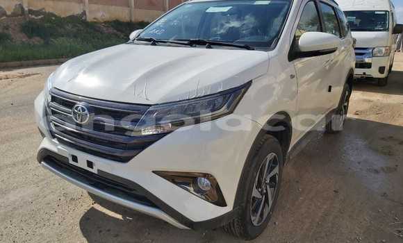 Comprar Usado Toyota Rush Outro Carro em Luanda em Luanda Province
