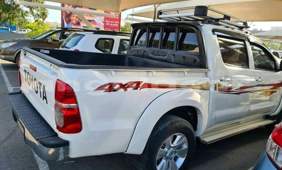 Buy Used Toyota Hilux Other Car in Luanda in Luanda Province Buy Used Toyota Hilux Other Car in Luanda in Luanda Province