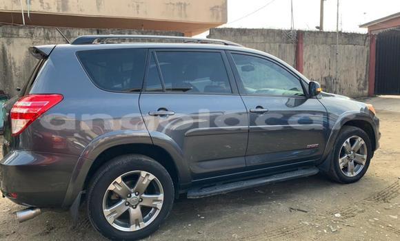 Comprar Usado Toyota RAV4 Prata Carro em Luanda em Luanda Province Comprar Usado Toyota RAV4 Prata Carro em Luanda em Luanda Province