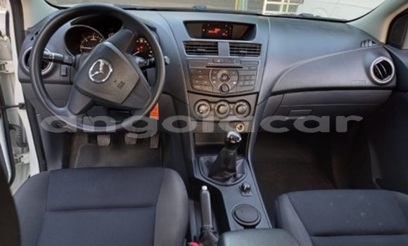 Acheter Occasion Voiture Mazda BT-50 Blanc à Lubango, Huila Acheter Occasion Voiture Mazda BT-50 Blanc à Lubango, Huila