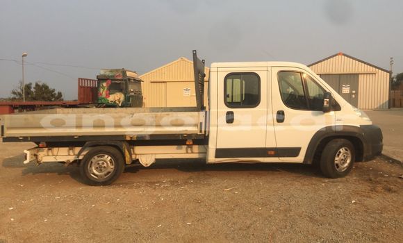 Buy Used Fiat Doblo White Car in Luanda in Luanda Province Buy Used Fiat Doblo White Car in Luanda in Luanda Province