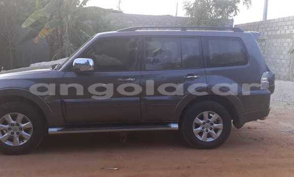 Buy Used Mitsubishi Pajero Black Car in Luanda in Luanda Province Buy Used Mitsubishi Pajero Black Car in Luanda in Luanda Province