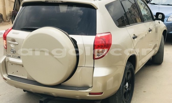 Buy Used Toyota RAV4 Silver Car in Luanda in Luanda Province Buy Used Toyota RAV4 Silver Car in Luanda in Luanda Province