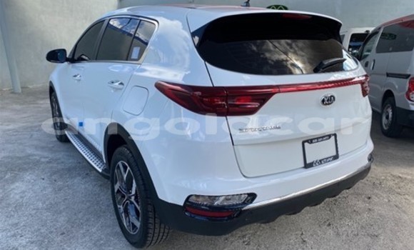 Comprar Usado Kia Sportage Branco Carro em Luanda em Luanda Province