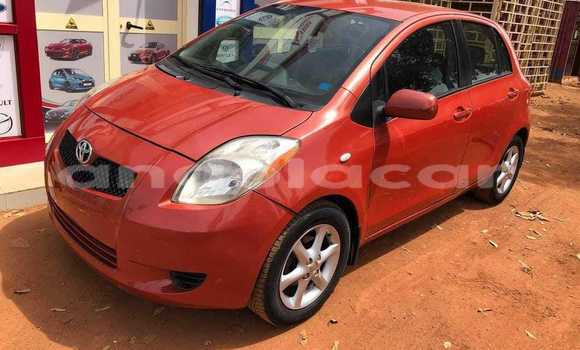 Acheter Occasion Voiture Toyota Yaris Rouge à Luanda, Province de Luanda Acheter Occasion Voiture Toyota Yaris Rouge à Luanda, Province de Luanda