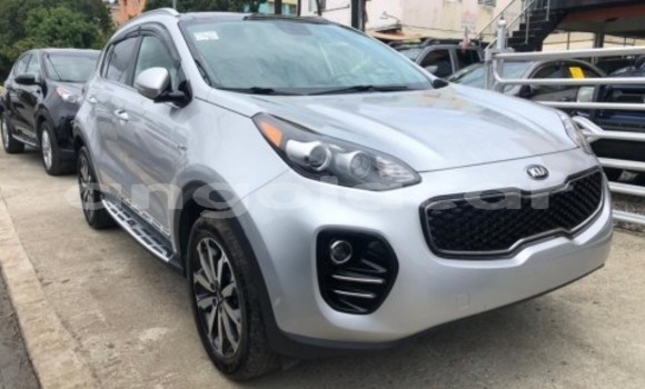Comprar Usado Kia Sportage Prata Carro em Luanda em Luanda Province