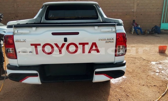 Acheter Occasion Voiture Toyota Hilux Autre à Luanda, Province de Luanda Acheter Occasion Voiture Toyota Hilux Autre à Luanda, Province de Luanda