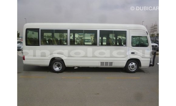 Acheter Import Voiture Toyota Coaster Blanc à Import - Dubai, Province de Bengo Acheter Import Voiture Toyota Coaster Blanc à Import - Dubai, Province de Bengo