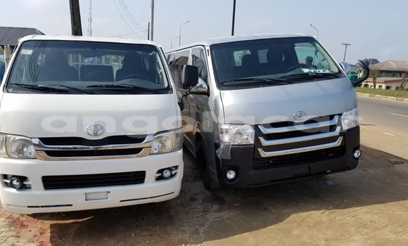 Buy Used Toyota Hiace Other Car in Luanda in Luanda Province Buy Used Toyota Hiace Other Car in Luanda in Luanda Province