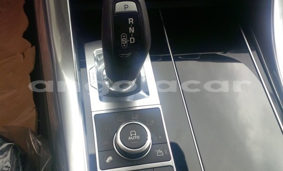 Acheter Occasion Voiture Land Rover Range Rover Evoque Gris à Luanda, Province de Luanda Acheter Occasion Voiture Land Rover Range Rover Evoque Gris à Luanda, Province de Luanda