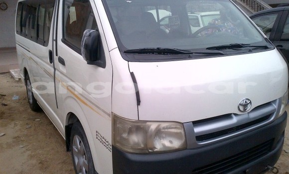 Acheter Occasion Voiture Toyota Hiace Blanc à Luanda, Province de Luanda Acheter Occasion Voiture Toyota Hiace Blanc à Luanda, Province de Luanda