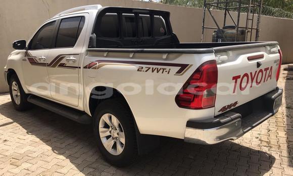 Acheter Occasion Voiture Toyota Hilux Blanc à Luanda, Province de Luanda Acheter Occasion Voiture Toyota Hilux Blanc à Luanda, Province de Luanda