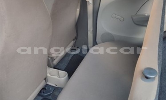 Buy Used Suzuki Alto White Car in Luanda in Luanda Province Buy Used Suzuki Alto White Car in Luanda in Luanda Province