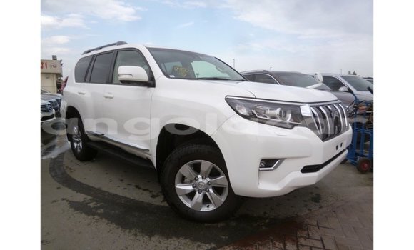 Comprar Importar Toyota Prado Branco Carro em Import - Dubai em Bengo Province Comprar Importar Toyota Prado Branco Carro em Import - Dubai em Bengo Province
