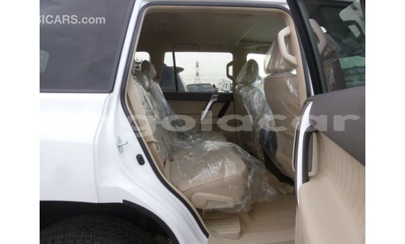 Comprar Importar Toyota Prado Branco Carro em Import - Dubai em Bengo Province Comprar Importar Toyota Prado Branco Carro em Import - Dubai em Bengo Province