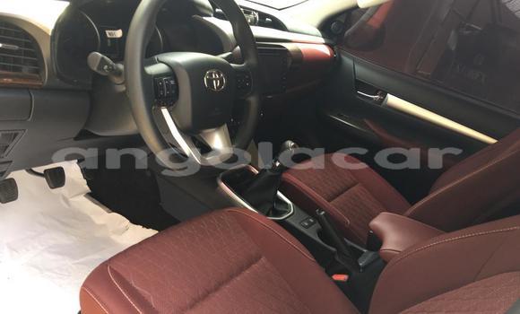 Acheter Occasion Voiture Toyota Hilux Blanc à Luanda, Province de Luanda Acheter Occasion Voiture Toyota Hilux Blanc à Luanda, Province de Luanda