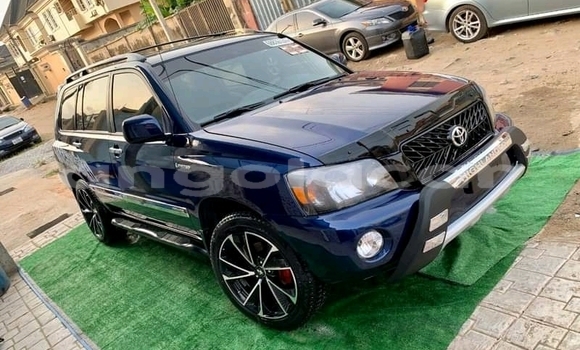 Acheter Occasion Voiture Toyota Highlander Bleu à Luanda, Province de Luanda Acheter Occasion Voiture Toyota Highlander Bleu à Luanda, Province de Luanda