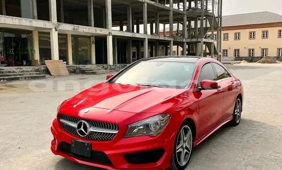 Comprar Usado Mercedes-Benz 250 Vermelho Carro em Luanda em Luanda Province Comprar Usado Mercedes-Benz 250 Vermelho Carro em Luanda em Luanda Province