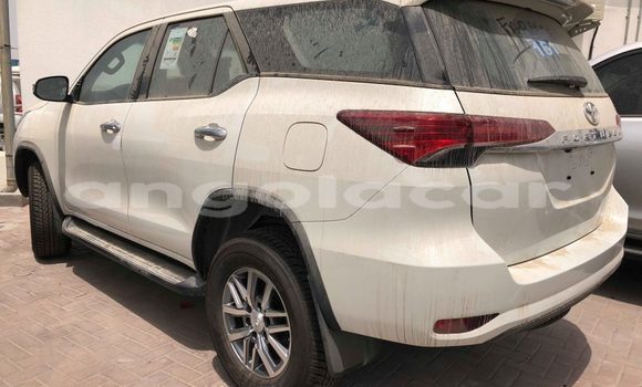 Comprar Usado Toyota Fortuner Branco Carro em Luanda em Luanda Province Comprar Usado Toyota Fortuner Branco Carro em Luanda em Luanda Province
