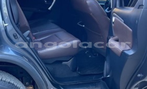 Comprar Usado Toyota Fortuner Preto Carro em Luanda em Luanda Province Comprar Usado Toyota Fortuner Preto Carro em Luanda em Luanda Province