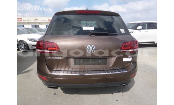 Comprar Importar Volkswagen Touareg Marrom Carro em Import - Dubai em Bengo Province Comprar Importar Volkswagen Touareg Marrom Carro em Import - Dubai em Bengo Province