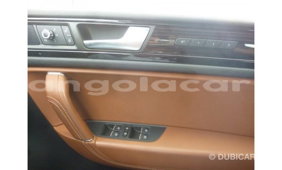 Comprar Importar Volkswagen Touareg Marrom Carro em Import - Dubai em Bengo Province Comprar Importar Volkswagen Touareg Marrom Carro em Import - Dubai em Bengo Province