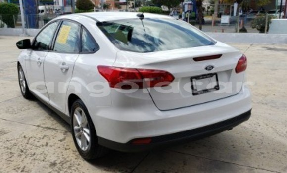 Buy Used Ford Focus White Car in Luanda in Luanda Province Buy Used Ford Focus White Car in Luanda in Luanda Province