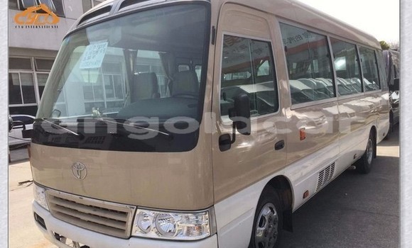 Comprar Usado Toyota Coaster Outro Carro em Luanda em Luanda Province Comprar Usado Toyota Coaster Outro Carro em Luanda em Luanda Province